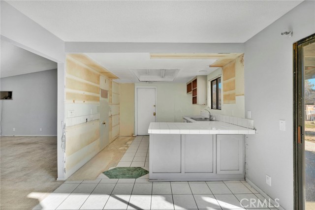 Detail Gallery Image 10 of 22 For 15807 Sitting Bull, Victorville,  CA 92395 - 3 Beds | 2 Baths