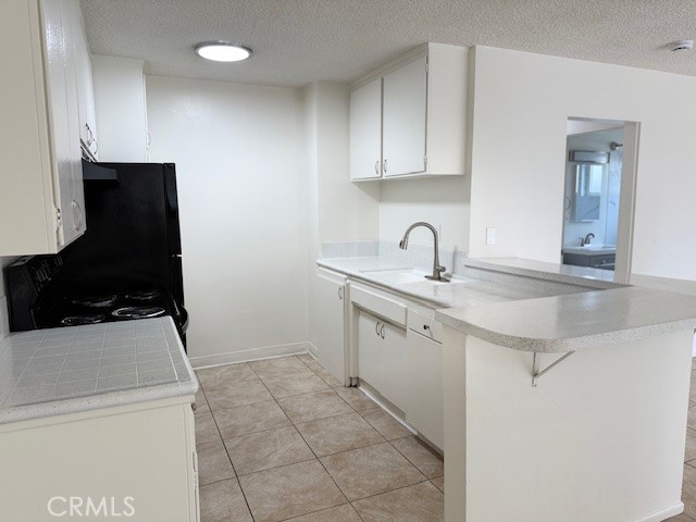 686 E Cottonwood Road, Palm Springs CA: https://media.crmls.org/medias/4aa2c5c1-69bb-4fbc-a2c5-411249706c4a.jpg