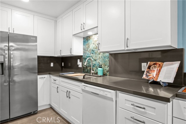 333 Junipero Avenue, 1C photo 19