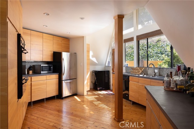 4878 Casitas Pass Road, Ojai CA: https://media.crmls.org/medias/4aa3c8d2-71f3-455a-aa94-b53ab8b0a012.jpg