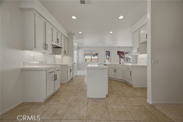 Detail Gallery Image 22 of 59 For 11566 Azalia Dr, Adelanto,  CA 92301 - 4 Beds | 3 Baths