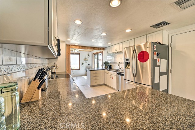 Detail Gallery Image 11 of 38 For 72616 2 Mile Rd, Twentynine Palms,  CA 92277 - 3 Beds | 2 Baths