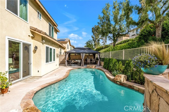 Image 30 of 52 For 32 Arrivo Drive