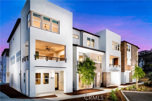 Detail Gallery Image 1 of 14 For 2715 Everly Dr, San Diego,  CA 92108 - 4 Beds | 3/1 Baths