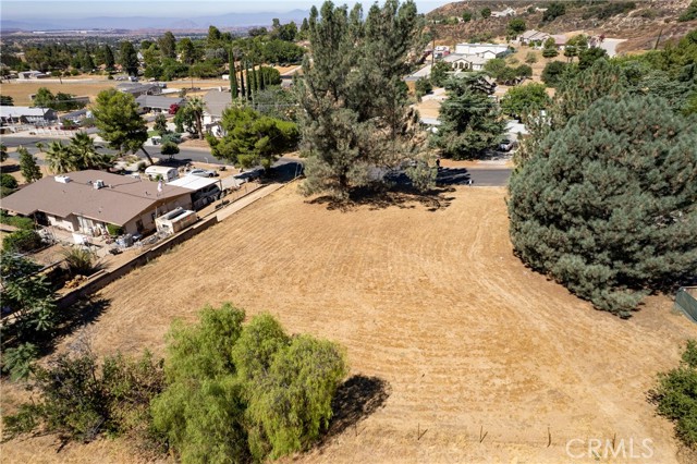 9232 Bonita Drive, Cherry Valley CA: https://media.crmls.org/medias/4aa7f632-c7d2-49f1-ba2f-729b6a248b45.jpg