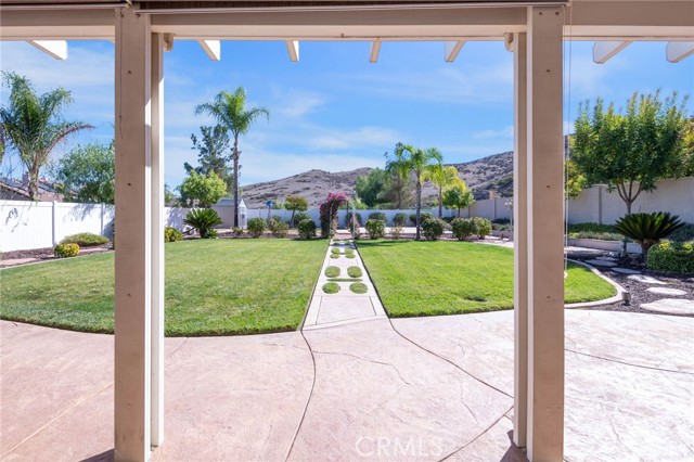 Detail Gallery Image 14 of 48 For 3829 Agave Court, Perris,  CA 92570 - 4 Beds | 2/1 Baths