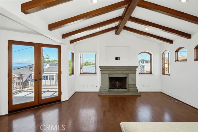 232 2nd Street, Manhattan Beach, California 90266, 3 Bedrooms Bedrooms, ,3 BathroomsBathrooms,Residential,Sold,2nd,SB22207047