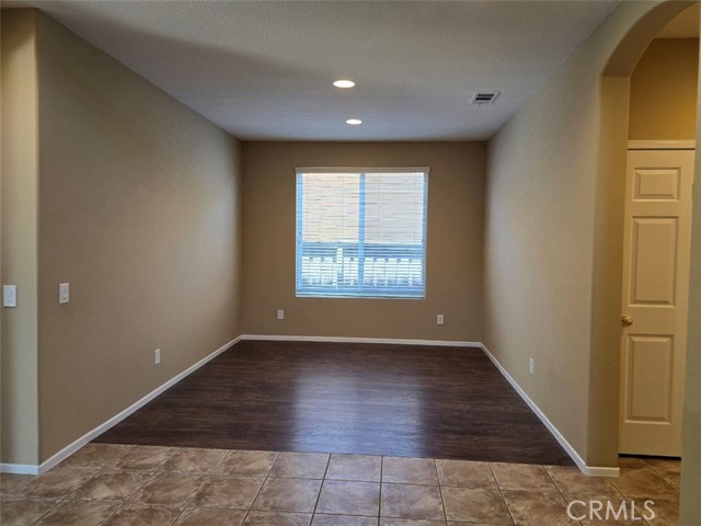 27513 Stanford Drive, Temecula CA: https://media.crmls.org/medias/4aa9104c-0ff5-4099-8276-20788afaaf7c.jpg