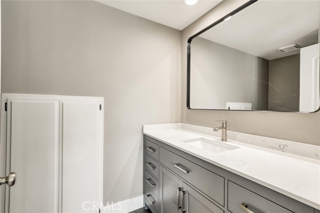 26072 Donegal Lane, Lake Forest CA: https://media.crmls.org/medias/4aa97cfc-99b3-4142-afdb-024a7e5eb842.jpg