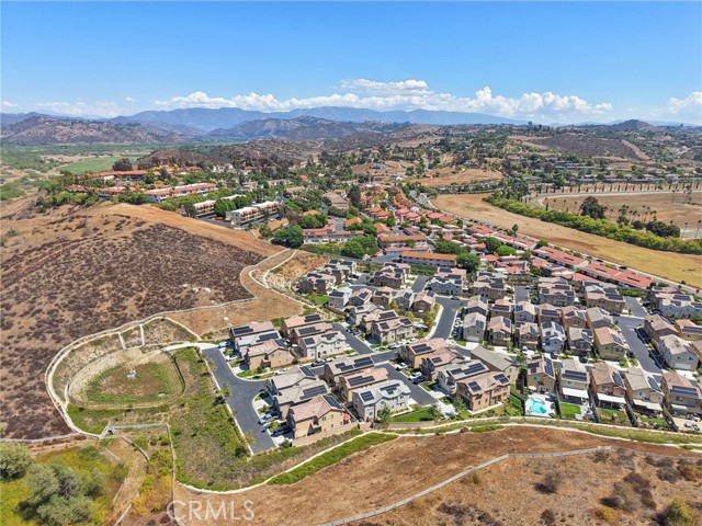 5422 Luna Way, Bonsall CA: https://media.crmls.org/medias/4aa997dc-7975-4486-ab7d-dc60319623d3.jpg