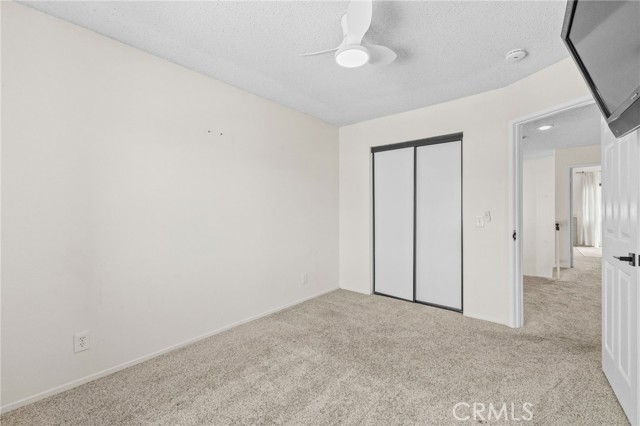 589 S Sutter Avenue, San Bernardino CA: https://media.crmls.org/medias/4aa9b2dd-93da-4e6d-8943-17cc349fc0a9.jpg