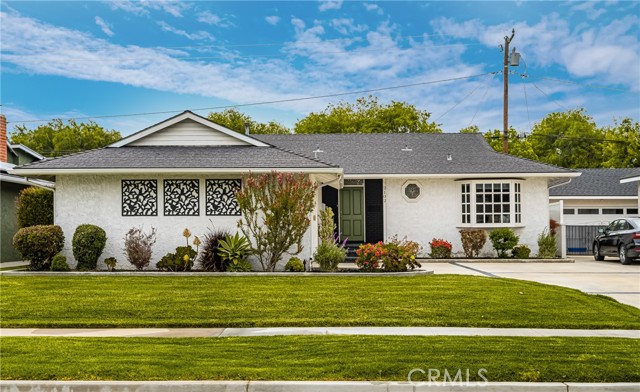 Detail Gallery Image 30 of 30 For 2102 Ostrom Ave, Long Beach,  CA 90815 - 3 Beds | 2 Baths