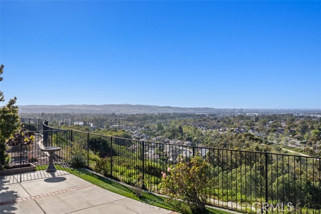 Detail Gallery Image 30 of 35 For 21401 Stonehaven, Lake Forest,  CA 92630 - 4 Beds | 2/1 Baths