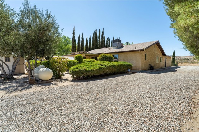 Detail Gallery Image 21 of 25 For 5819 E Avenue T8, Palmdale,  CA 93552 - 3 Beds | 2 Baths