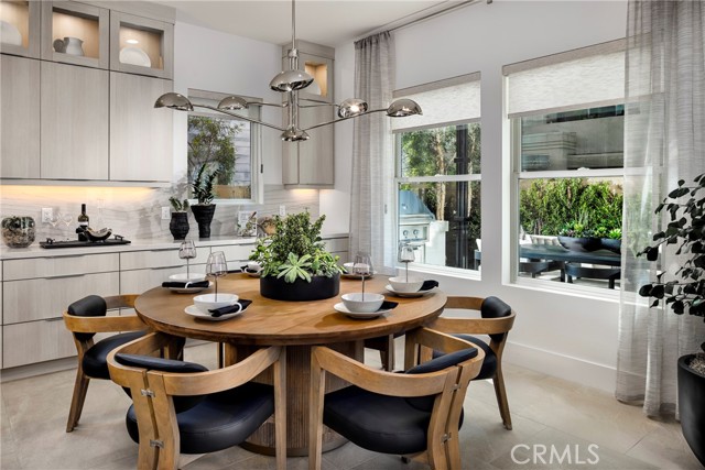 Detail Gallery Image 8 of 16 For 169 Apron, Irvine,  CA 92618 - 5 Beds | 5 Baths