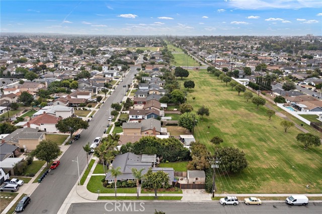 17327 Santa Lucia Street, Fountain Valley CA: https://media.crmls.org/medias/4aae796b-e6b1-4ac1-88f1-6bb2f1f66bca.jpg