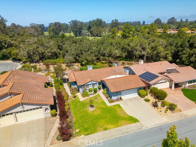 Image 41 of 50 For 675 Barberry Way