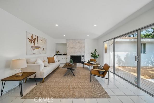 Detail Gallery Image 10 of 34 For 1406 Cedarwood, San Mateo,  CA 94403 - 4 Beds | 2/1 Baths