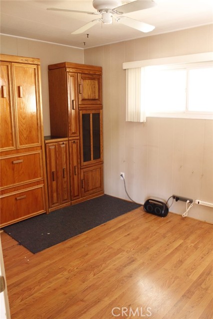 Detail Gallery Image 33 of 42 For 157 Sir Damas Dr, Riverside,  CA 92507 - 2 Beds | 2 Baths