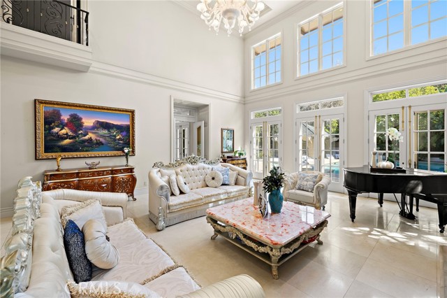 9 Sawgrass, Coto de Caza CA: https://media.crmls.org/medias/4ab281f9-9ade-4c03-aca9-9b734ef62a21.jpg