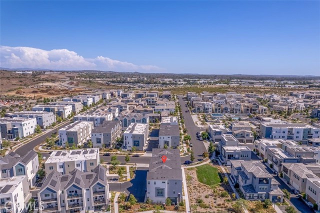 275 Sash, Irvine CA: https://media.crmls.org/medias/4ab29c87-76b6-4363-8ff3-159e3f9a7700.jpg