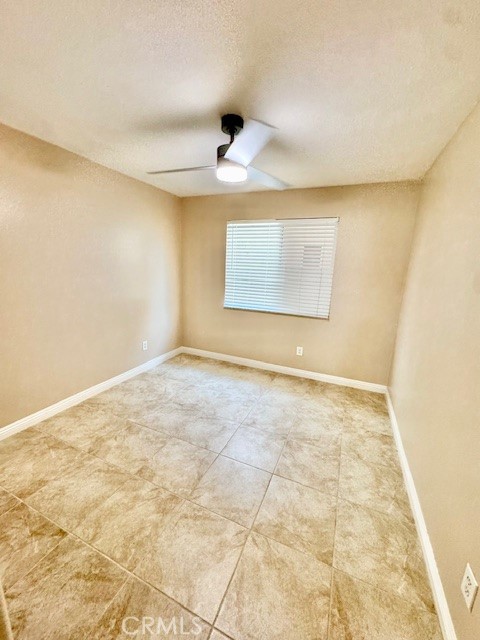 Detail Gallery Image 22 of 42 For 5220 Holstein Way, Jurupa Valley,  CA 92509 - 3 Beds | 2 Baths