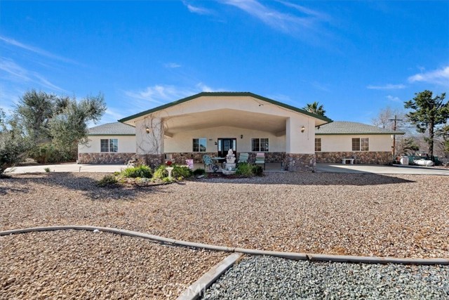 Detail Gallery Image 3 of 48 For 9860 Alta Mesa Ave, Phelan,  CA 92371 - 3 Beds | 2 Baths