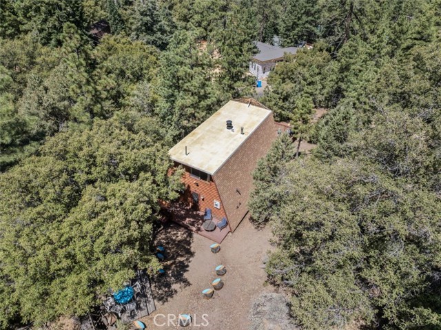 1320 Woodland Drive, Pine Mountain Club CA: https://media.crmls.org/medias/4ab4415e-57b2-4406-9c16-6b8a559521ac.jpg