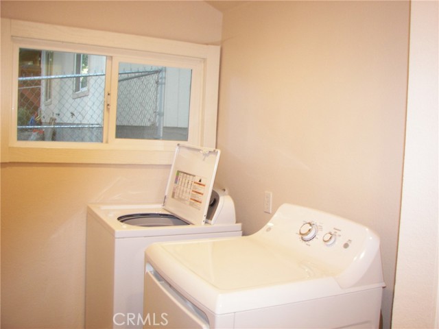 24977 Crest Forest Drive, Crestline CA: https://media.crmls.org/medias/4ab47b0b-2cc3-4971-85b9-923daa680141.jpg