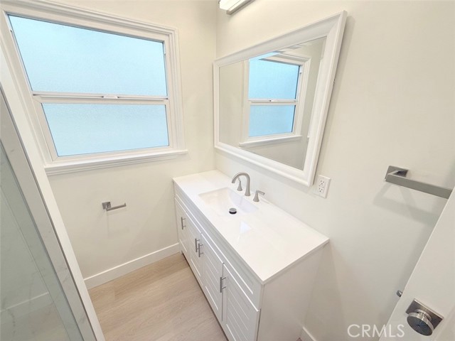827 North Adams Street, 829 photo 15
