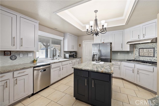 Detail Gallery Image 13 of 50 For 44235 Westridge, Lancaster,  CA 93536 - 5 Beds | 3 Baths