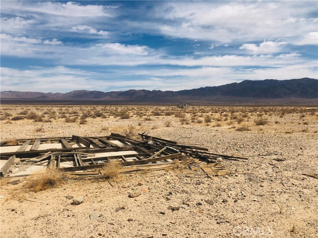 Detail Gallery Image 5 of 8 For 5 Montgomery Dr, Twentynine Palms,  CA 92277 - – Beds | – Baths