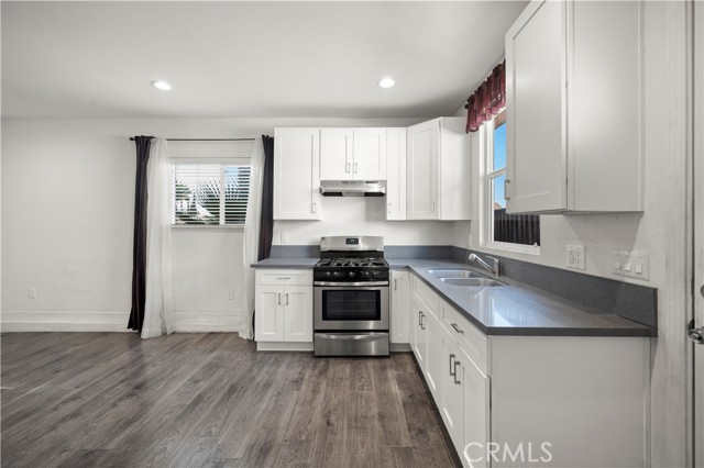 7736 Bellaire Avenue, North Hollywood CA: https://media.crmls.org/medias/4ab5b8e9-1129-4858-a3db-74b684417c83.jpg