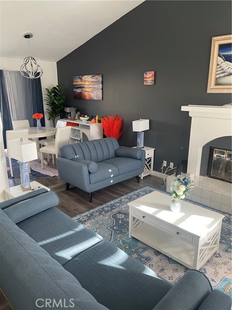 Detail Gallery Image 5 of 34 For 12390 Marquette Ct, Moreno Valley,  CA 92557 - 3 Beds | 2 Baths