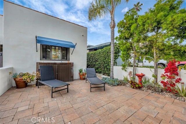 Detail Gallery Image 3 of 32 For 306 Avenida Monterey, San Clemente,  CA 92672 - 4 Beds | 3 Baths