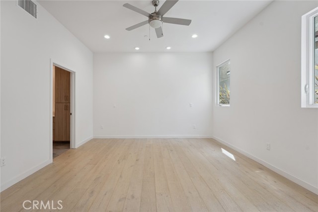 Detail Gallery Image 10 of 18 For 1746 Garfield Pl #101,  Los Angeles,  CA 90028 - 2 Beds | 2/1 Baths