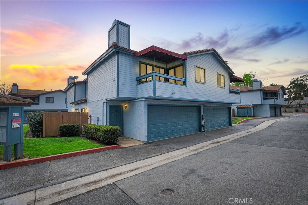 1255 N Los Robles Avenue #25