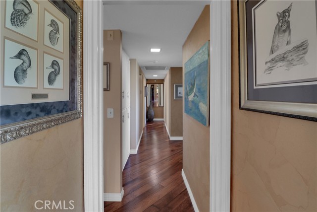 Detail Gallery Image 17 of 44 For 16750 Canyon View Dr, Riverside,  CA 92504 - 4 Beds | 2 Baths