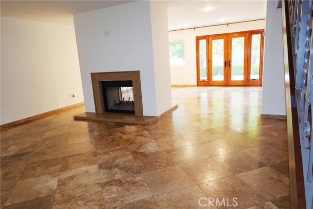 Detail Gallery Image 7 of 39 For 6232 Hesperia Ave, Encino,  CA 91316 - 3 Beds | 2/1 Baths