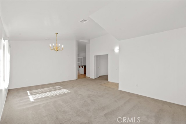 Detail Gallery Image 12 of 24 For 8910 Newcastle, Hesperia,  CA 92344 - 4 Beds | 3 Baths