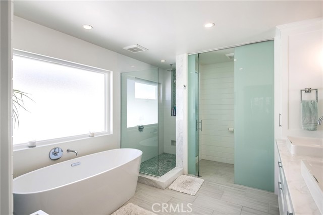 1720 Oak Avenue, Manhattan Beach, California 90266, 4 Bedrooms Bedrooms, ,4 BathroomsBathrooms,Residential,Sold,Oak,SB22020693