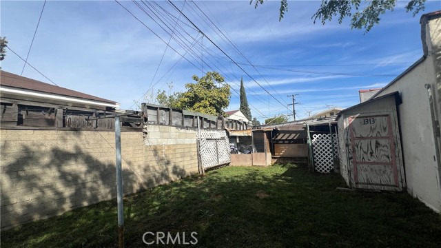 Detail Gallery Image 13 of 15 For 1313 S Woods Ave, East Los Angeles,  CA 90022 - 4 Beds | 2 Baths