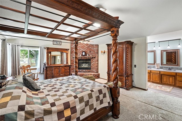 2056 W Avenue O, Palmdale CA: https://media.crmls.org/medias/4abb007b-5280-4449-9573-49efd4f75b78.jpg