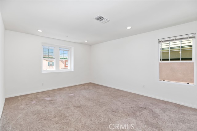 Detail Gallery Image 5 of 34 For 8822 Searcher St, Chino,  CA 91708 - 5 Beds | 3 Baths