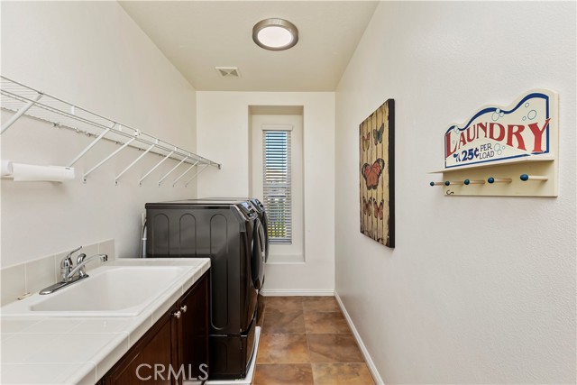 Detail Gallery Image 30 of 61 For 16658 S Peak Ct, Riverside,  CA 92503 - 4 Beds | 3/1 Baths