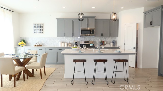 Detail Gallery Image 3 of 75 For 4254 Oak Knoll Rd, Madera,  CA 93636 - 4 Beds | 3 Baths