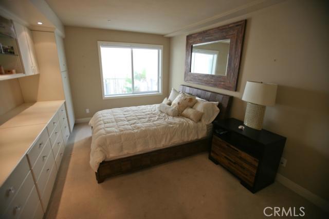 565 Esplanade, Redondo Beach, California 90277, 1 Bedroom Bedrooms, ,1 BathroomBathrooms,Residential,Sold,Esplanade,SB14046853