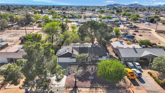 14246 Osage Road, Apple Valley CA: https://media.crmls.org/medias/4abd751d-bc4c-43b1-8265-6f3818fd6356.jpg