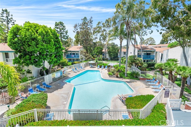 904 Camino Real, Redondo Beach CA: https://media.crmls.org/medias/4abdc7e6-7461-49d2-9eda-4927f1e9b0f0.jpg