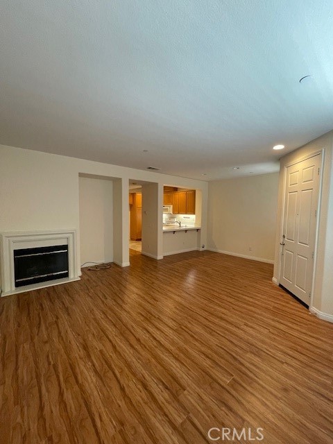 Detail Gallery Image 2 of 12 For 156 via Katrina, Newbury Park,  CA 91320 - 2 Beds | 2/1 Baths